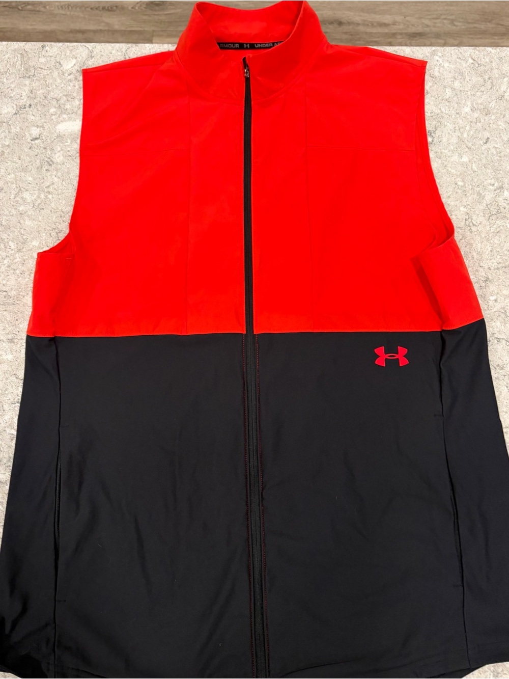 Under Armour Active Vanish Red and Black Athletic Zip-Front Vest-XXL